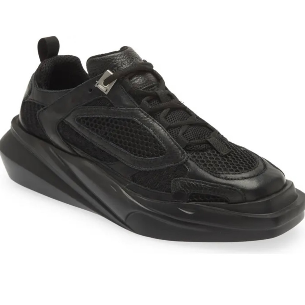MONO HIKING SNEAKER